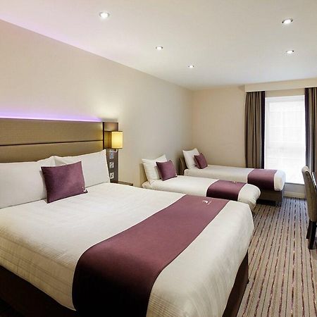 Premier Inn Leeds Headingley Bagian luar foto