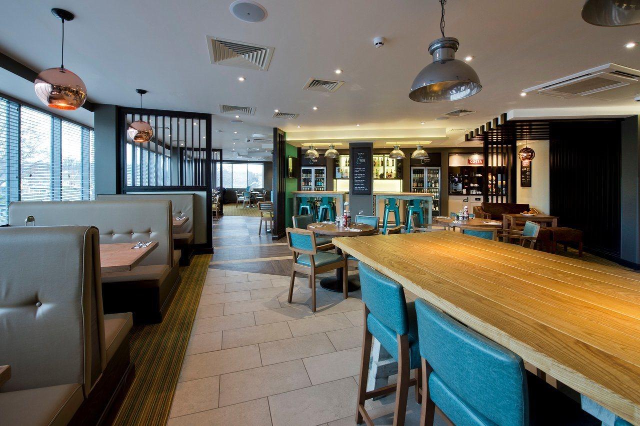 Premier Inn Leeds Headingley Bagian luar foto